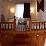 Amalia Villa *
