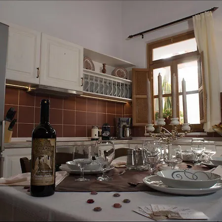 Amalia Βίλα Λίνδος